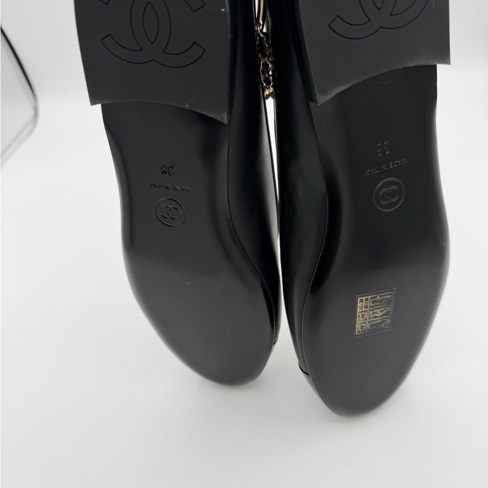 Chanel Ballet Flats Black Lambskin Patent Cap Toe Chain CC Charm Size 38 NWT - Picture 10 of 12